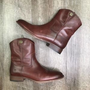 Frye Redwood Melissa Short Button Boots Size 8